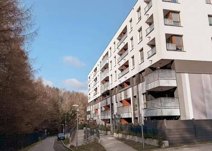 Z Ogrodkiem I Widokiem Na Las